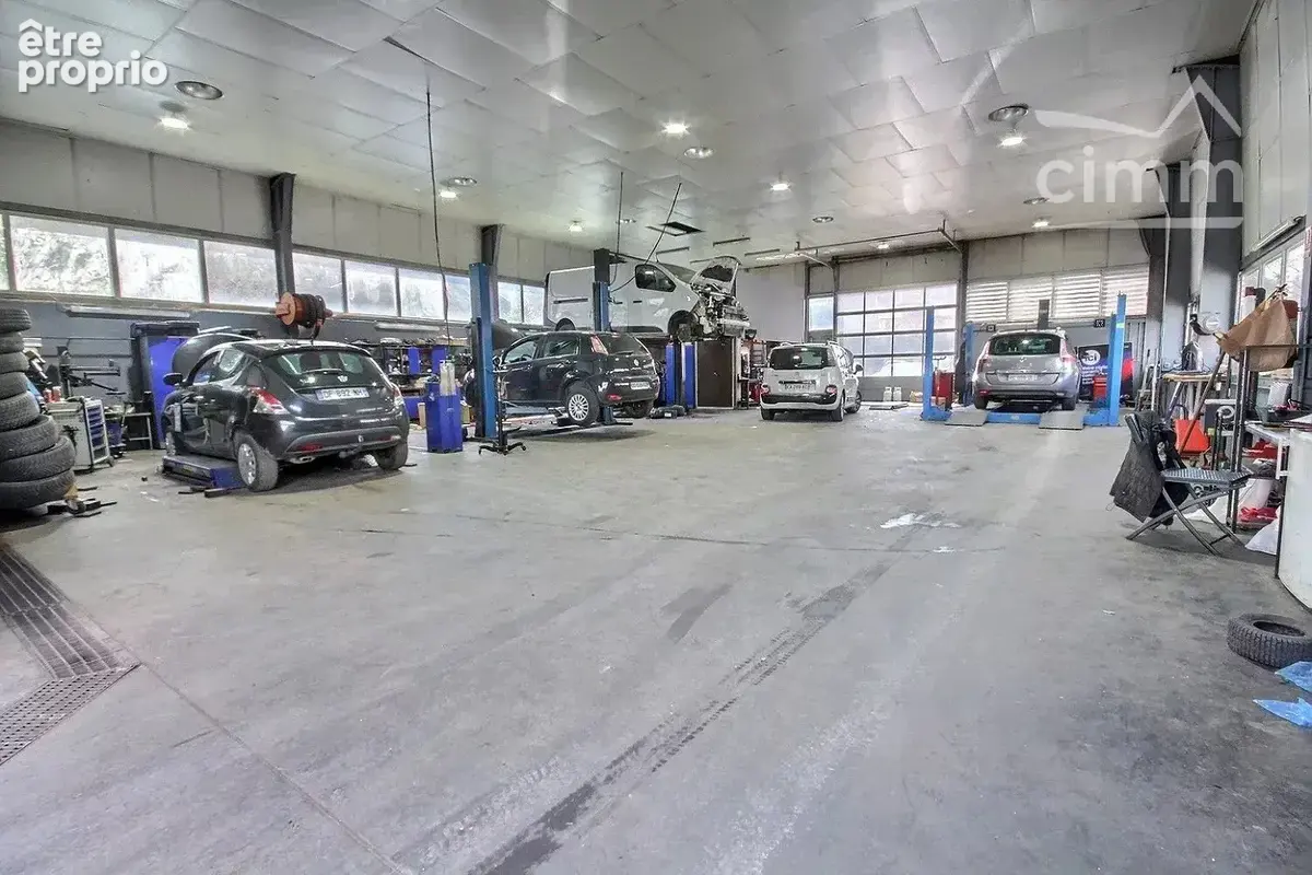 A vendre local d'activite 770 m2 / 2572 m2 la rochette 73110 - photo 12