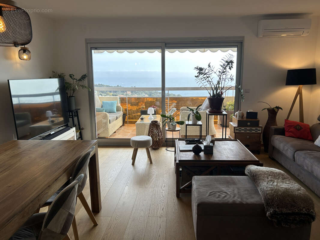 Appartement à ROQUEBRUNE-CAP-MARTIN