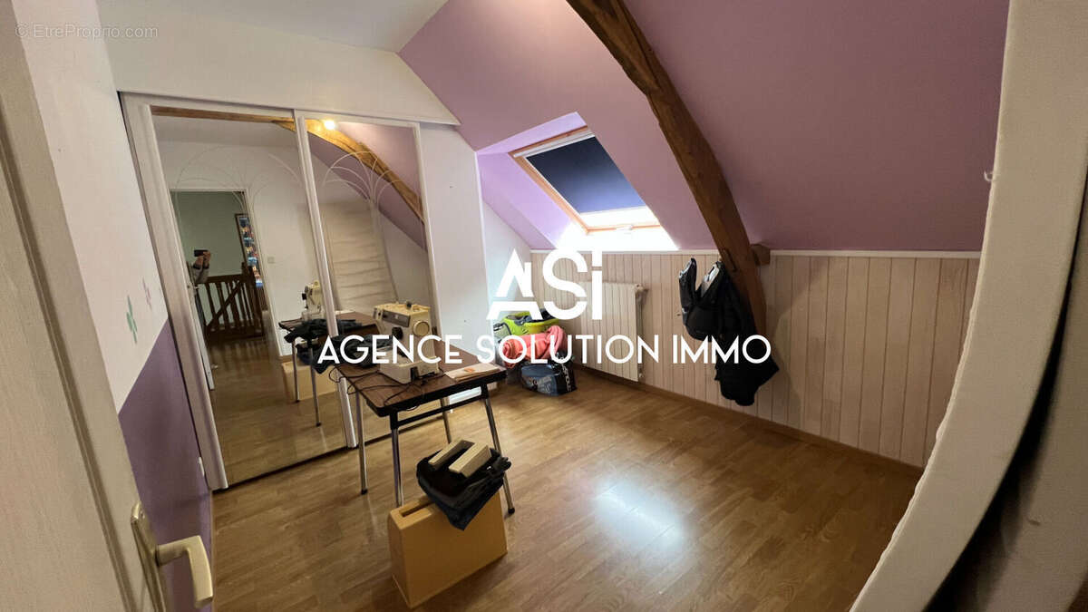 Maison à SAINTE-GEMMES-LE-ROBERT