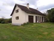 Maison à JUMILHAC-LE-GRAND