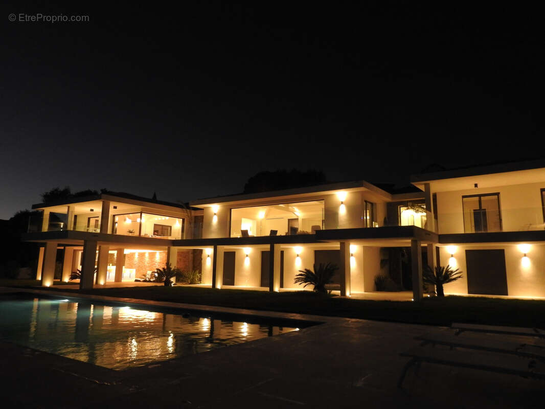 Magnifique villa contemporaine - photo 2