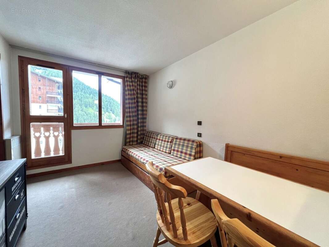 Appartement à AVRIEUX