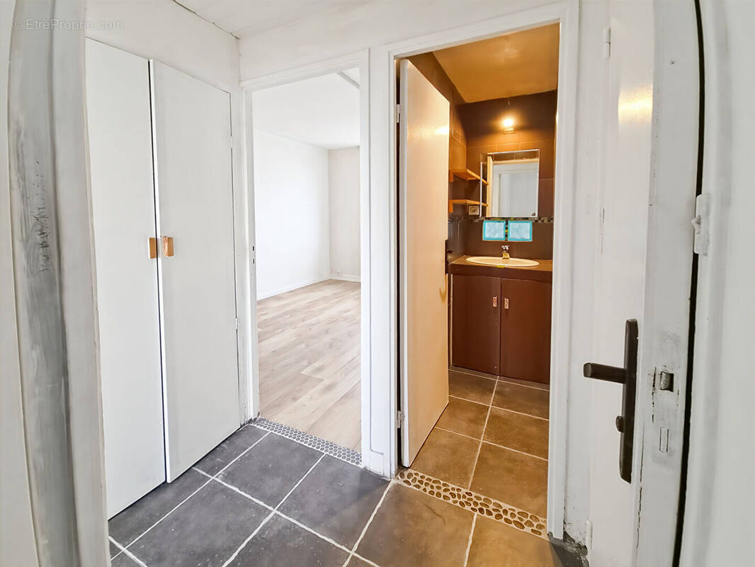 Appartement à VILLENAVE-D'ORNON