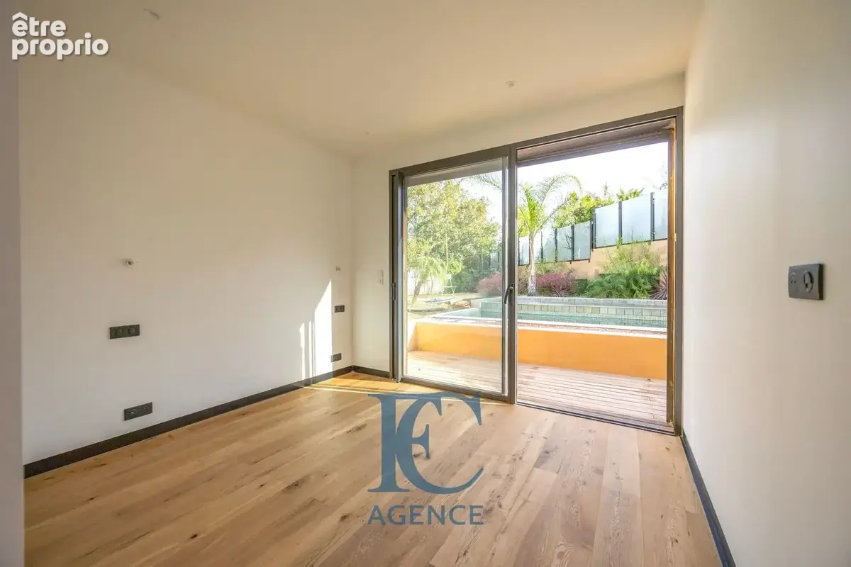 Maison contemporaine 210 m2 à 10 minutes à pied des plages - photo 6