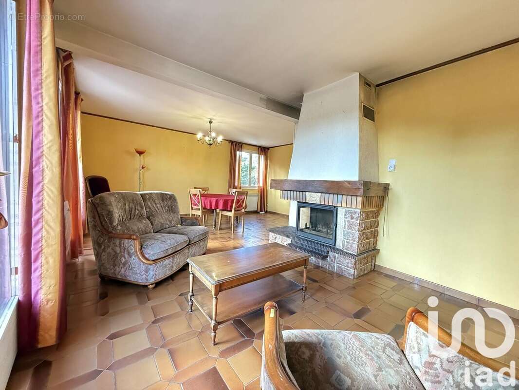 Photo 6 - Maison à SALINS