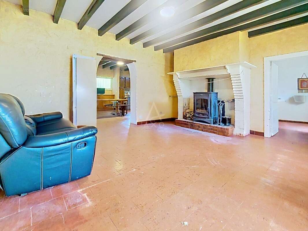 Maison à BOURRIOT-BERGONCE