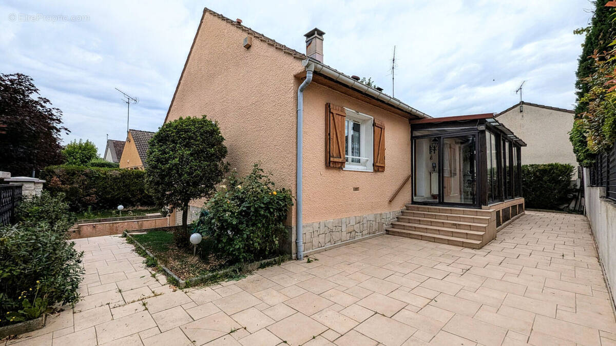 Maison à SAINT-DENIS