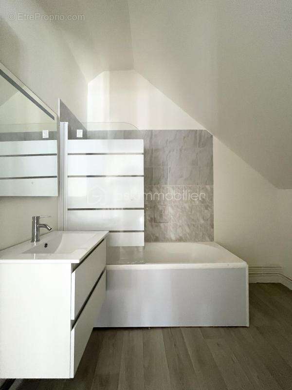 Immeuble de rapport - 4 lots - 300 m² - hypercentre de sedan - photo 12