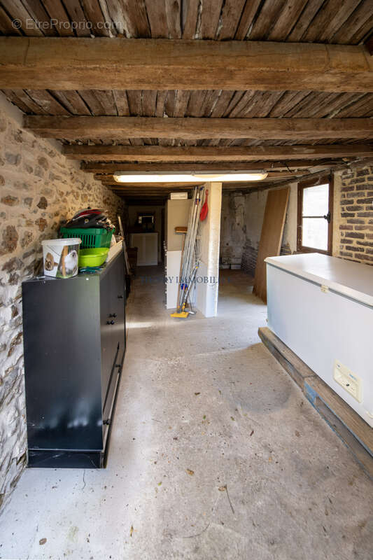 Propriété du 19e siècle en pierres apparentes de 210 m2 habitables + dépendance sur 1281 m2 de terrain - photo 21