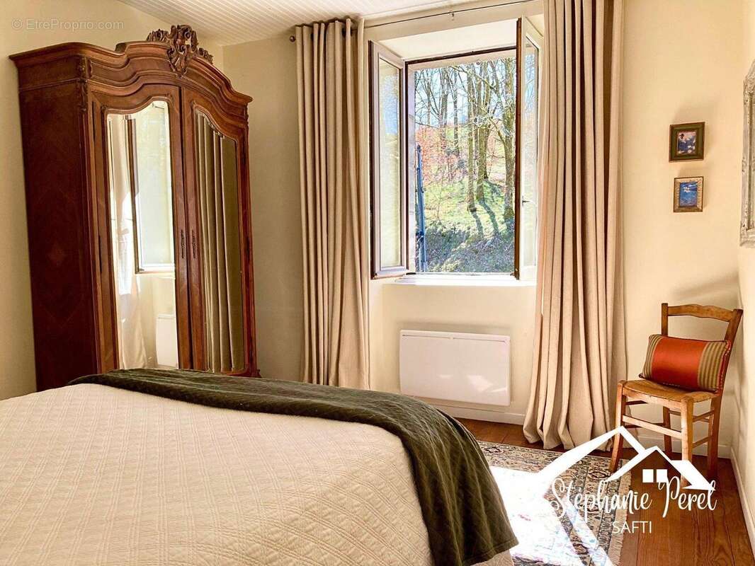 Maison 298 m² à Gourdon-Murat  - photo 6