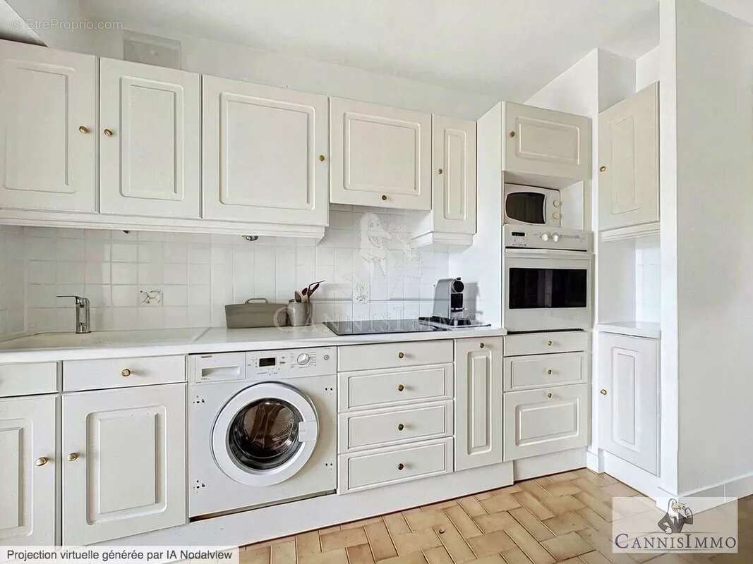 Appartement à MANDELIEU-LA-NAPOULE