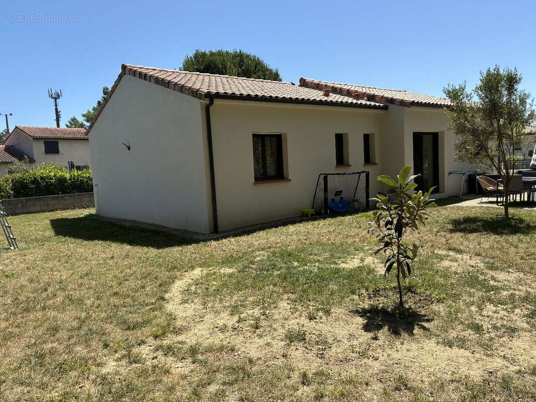 Maison à BAZIEGE