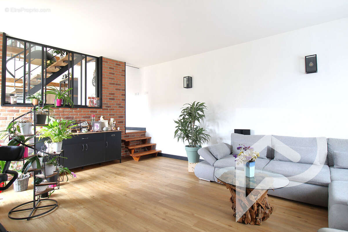 Maison à JONQUIERES