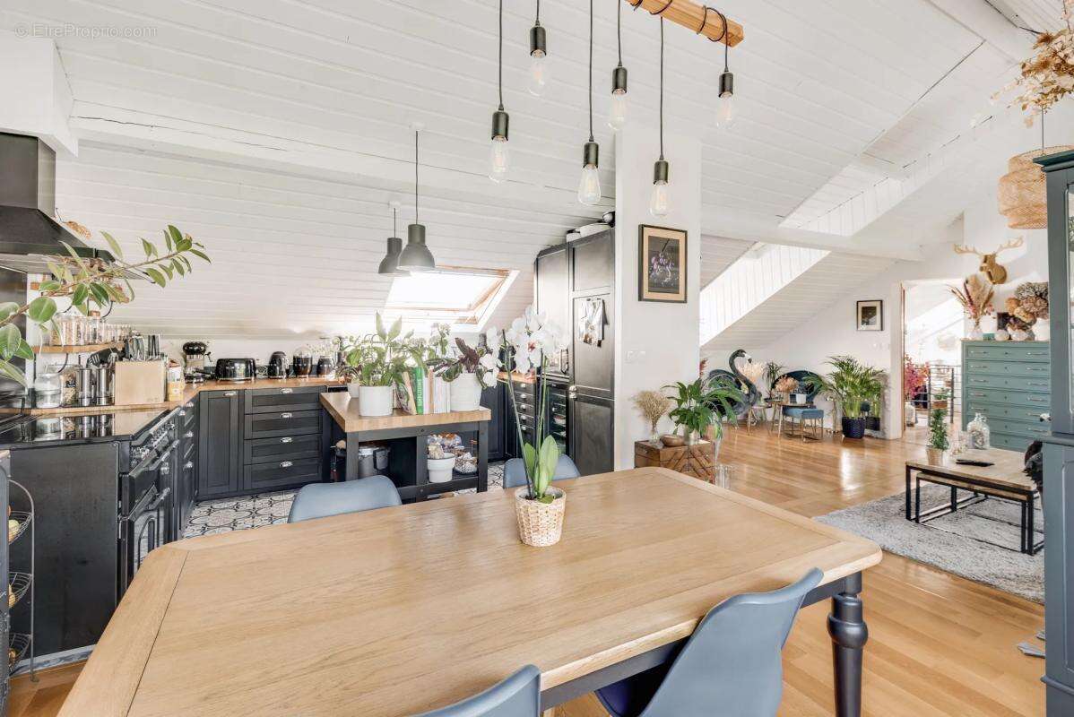 Appartement à SAINT-MAUR-DES-FOSSES