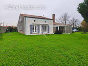 Maison à PORT-DES-BARQUES