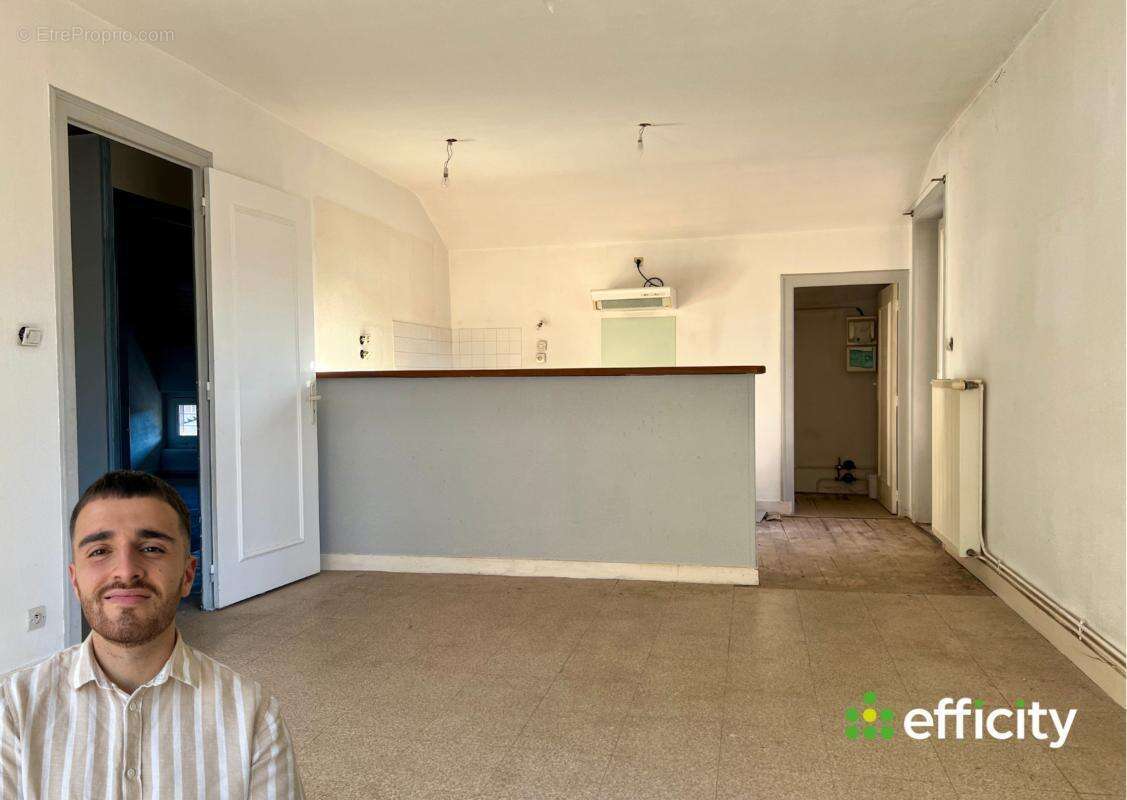 Appartement à LURIECQ