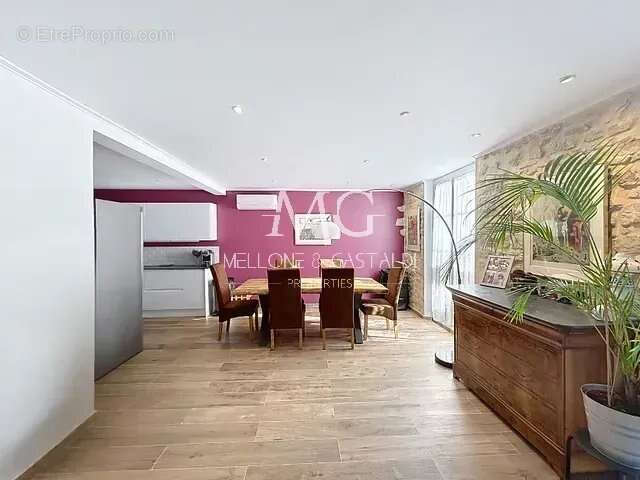 Appartement à LE CANNET