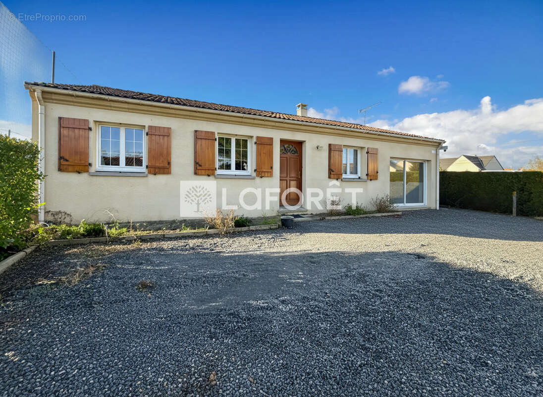 Maison à DOUE-LA-FONTAINE