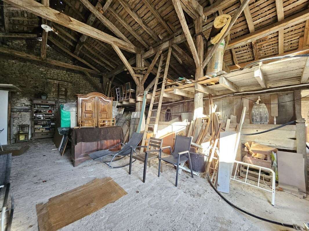 Maison à PINEUILH