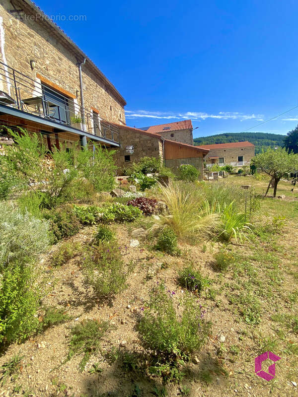 Au coeur du Pilat, propriété d'exception en Pierre rénovée à neuf (2021) - vue panoramique & nature. Coup de c - photo 35