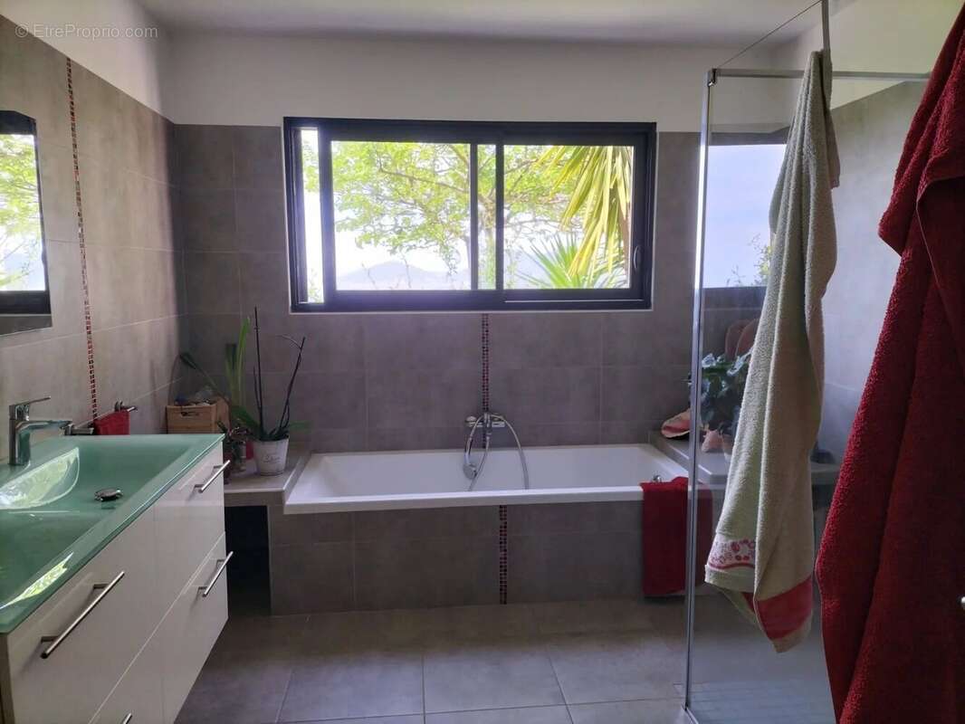 Maison à ECCICA-SUARELLA