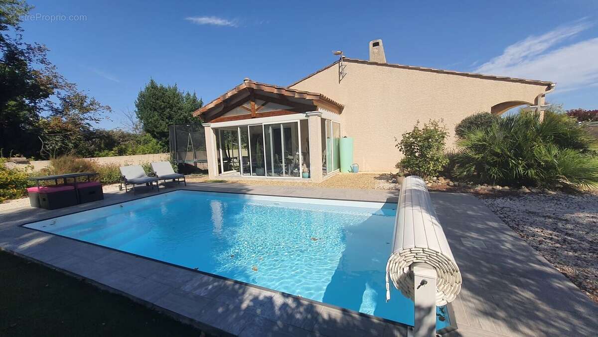Maison à MOUSSAN