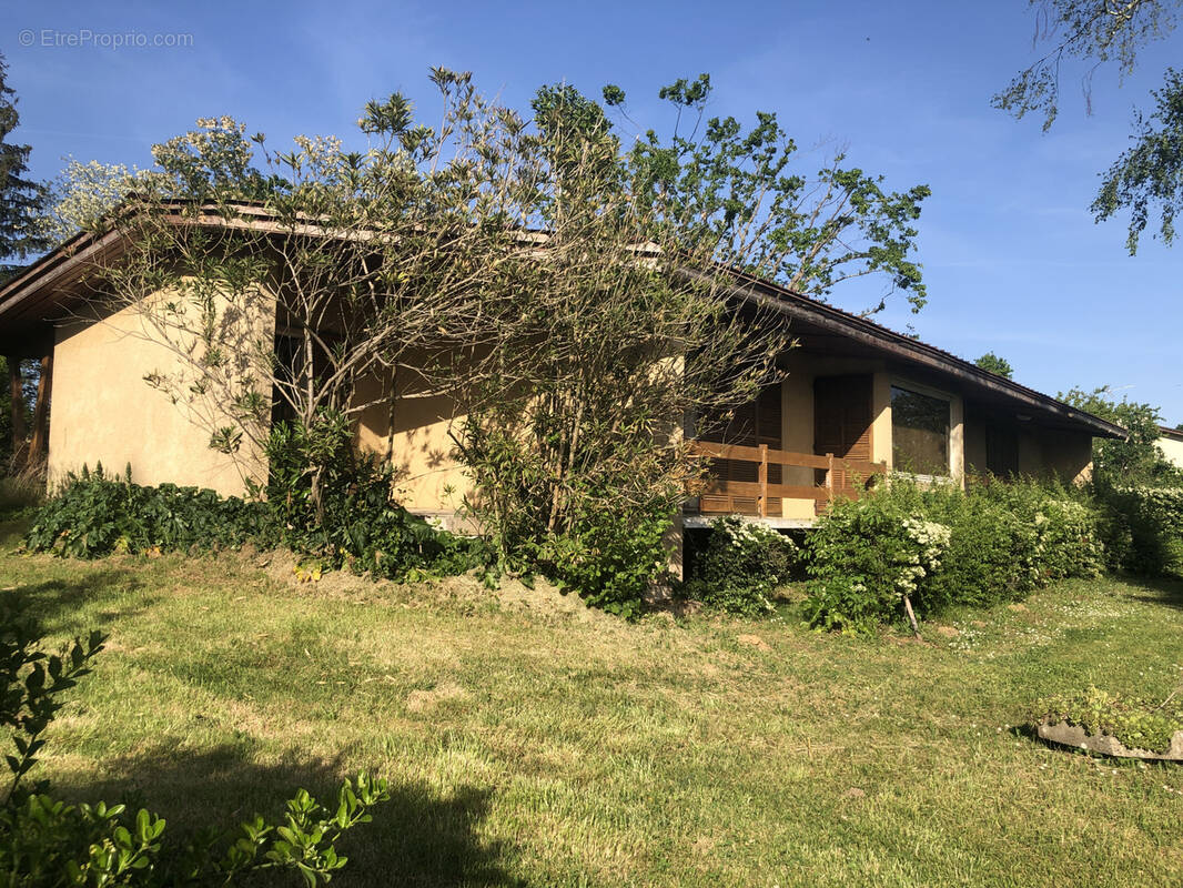 Maison à CASTELNAU-D'AUZAN