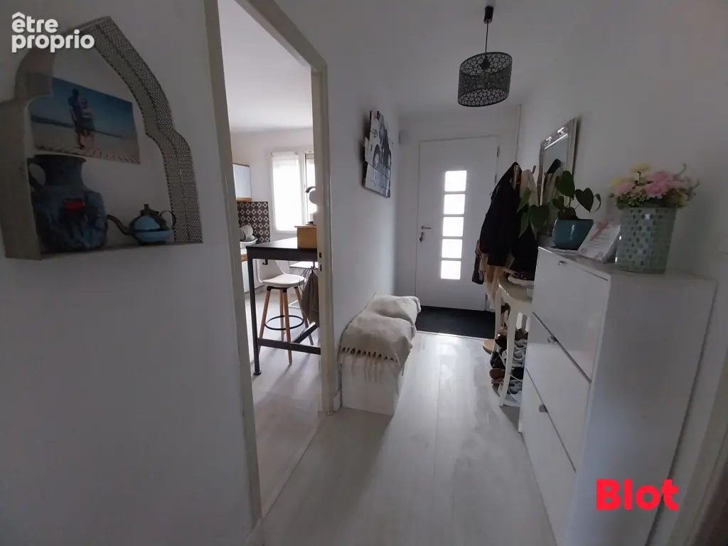 Maison 5 pièces 70 m² à vendre à Vezin-Le-Coquet (35132) - photo 3