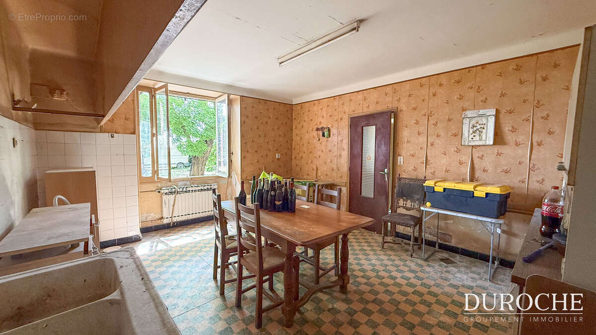 Maison à COURTHEZON