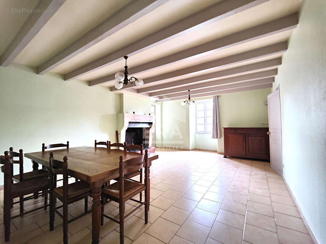 Maison à SIGOGNE