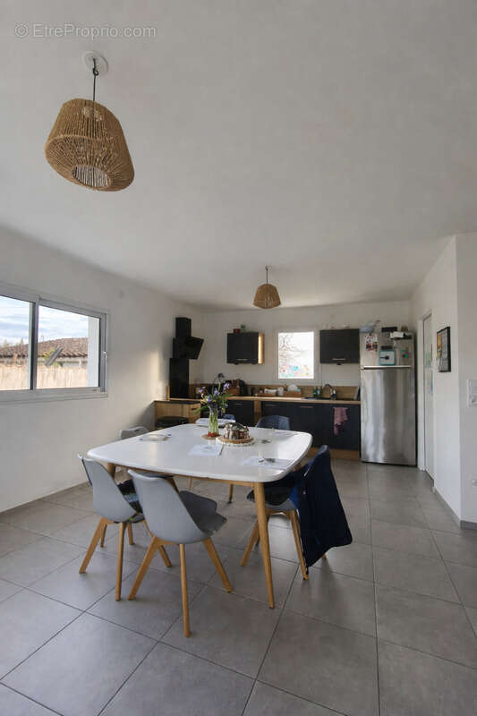 Maison à vendre 4 pièces axe 4 voies La Rochelle / Niort - photo 4
