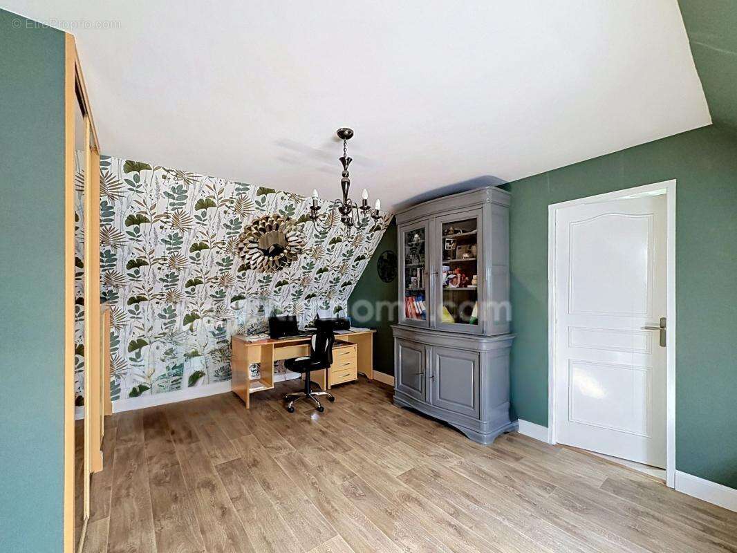 Maison à vendre 7 pièces TAVERNY (95) 175m² - photo 16