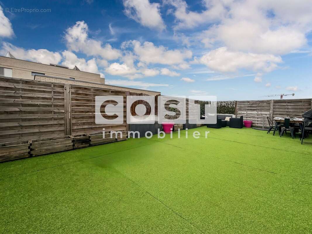 Appartement à GENNEVILLIERS