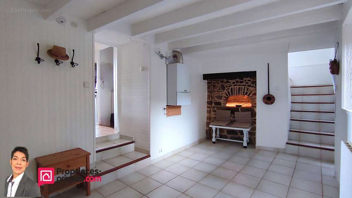 Maison à SAINT-VINCENT-DE-REINS