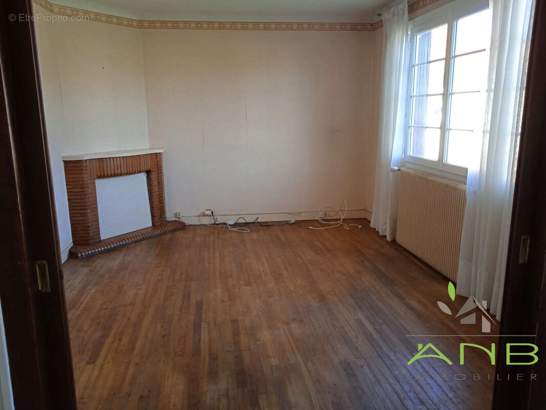 Maison à CHASSENEUIL-SUR-BONNIEURE