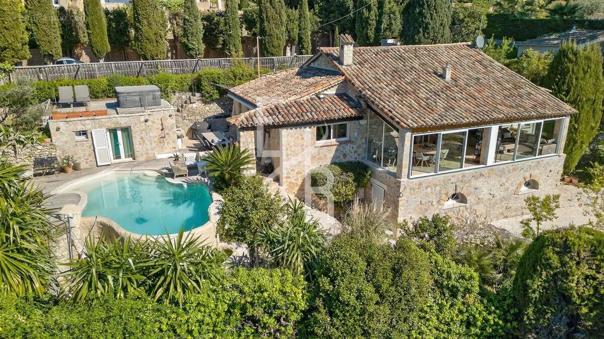 Maison à MOUGINS