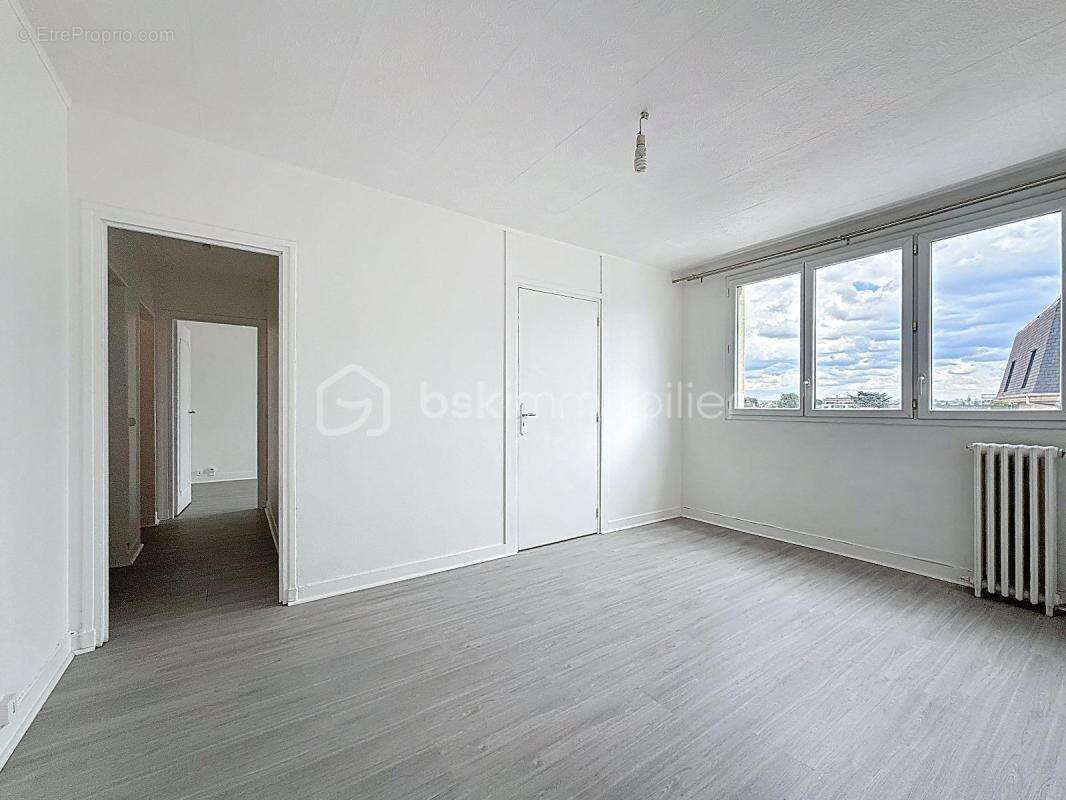 3 PIÈCES LUMINEUX AU CŒUR DU BLANC-MESNIL - Idéal premier achat ou investissement locatif - photo 6