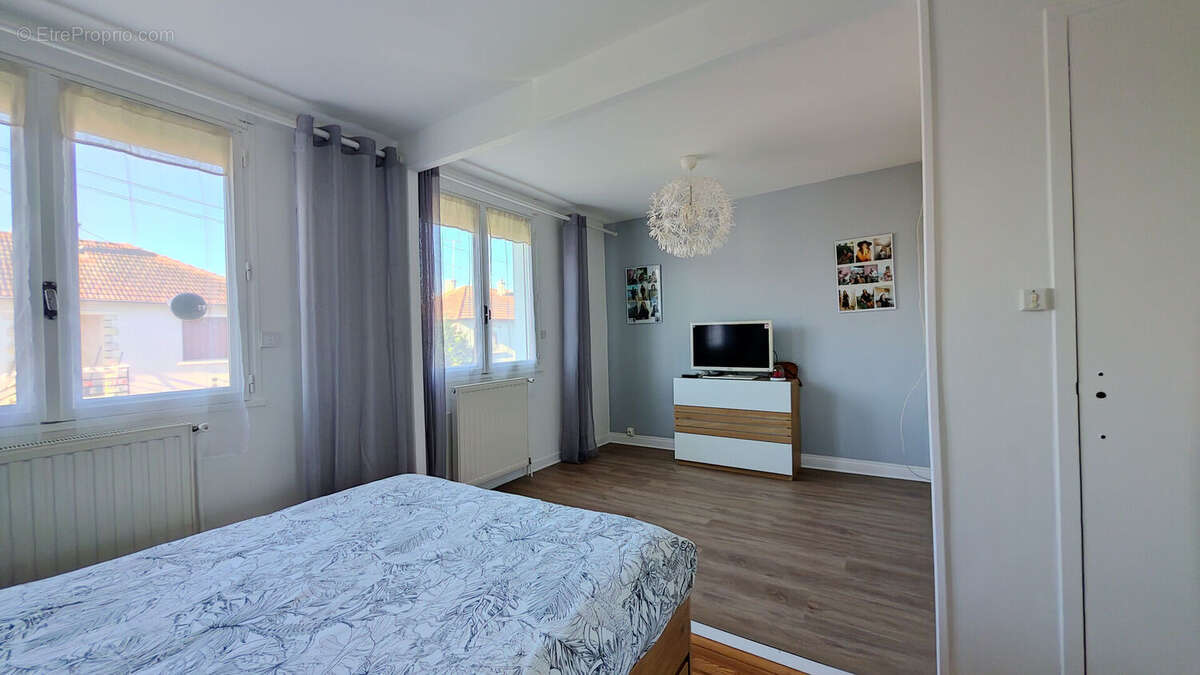 Maison à SAINT-POURCAIN-SUR-SIOULE