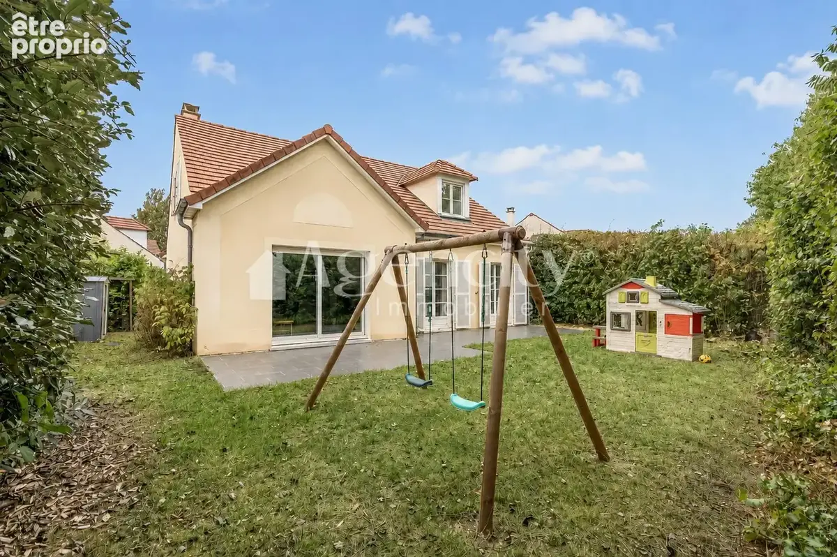 Photo Maison à Bussy-Saint-Georges au prix de 668 000€