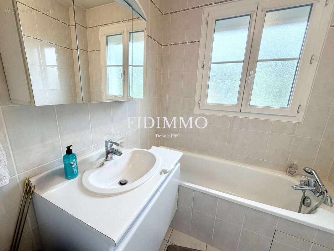 Appartement à CHENNEVIERES-SUR-MARNE