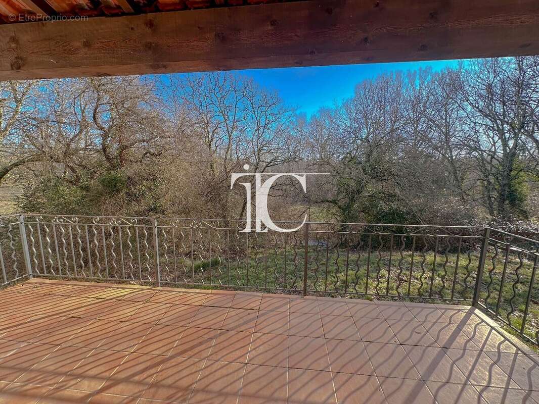 Maison à SAINT-AMBROIX