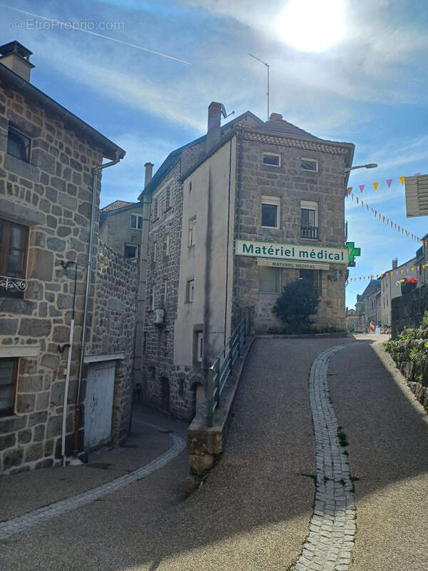 Appartement à TENCE