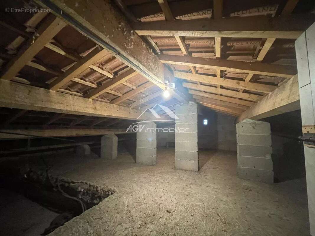 Maison à LES SALLES-DU-GARDON