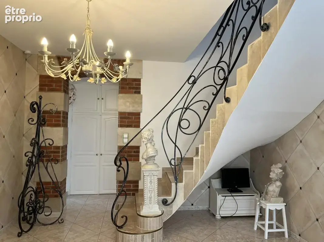 Maison 6 pièces 168 m² à vendre à Cheniers (51510) - photo 2