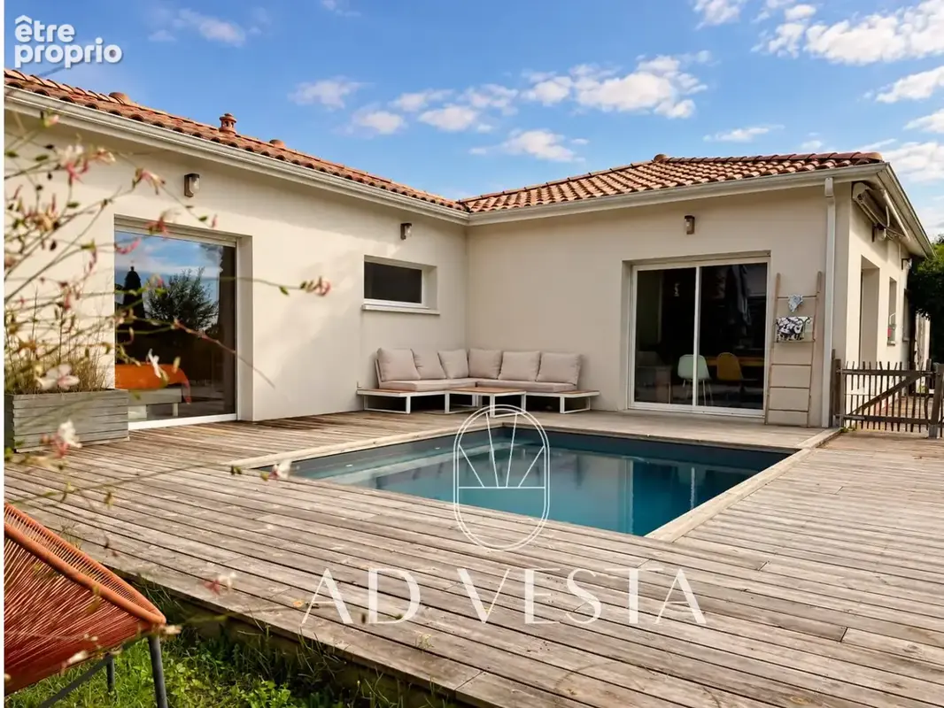 Maison 6 pièces 123 m² à vendre à Carignan-De-Bordeaux (33360) - photo 1