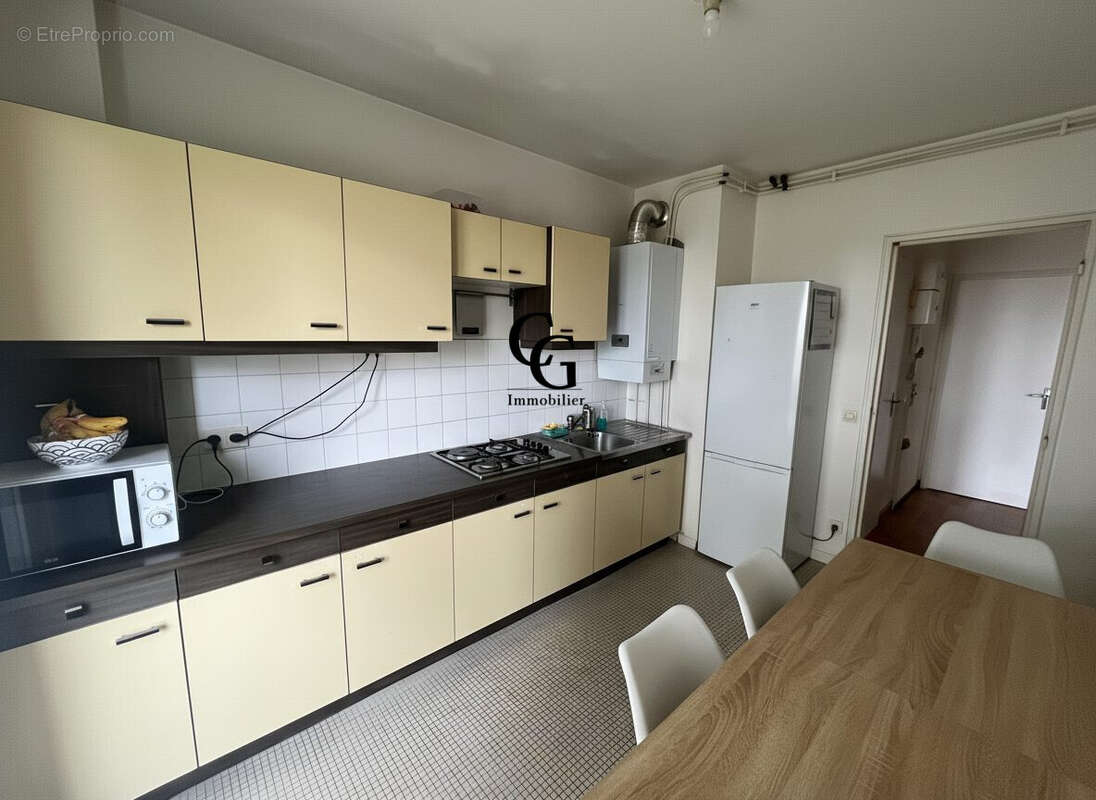 Appartement à REZE