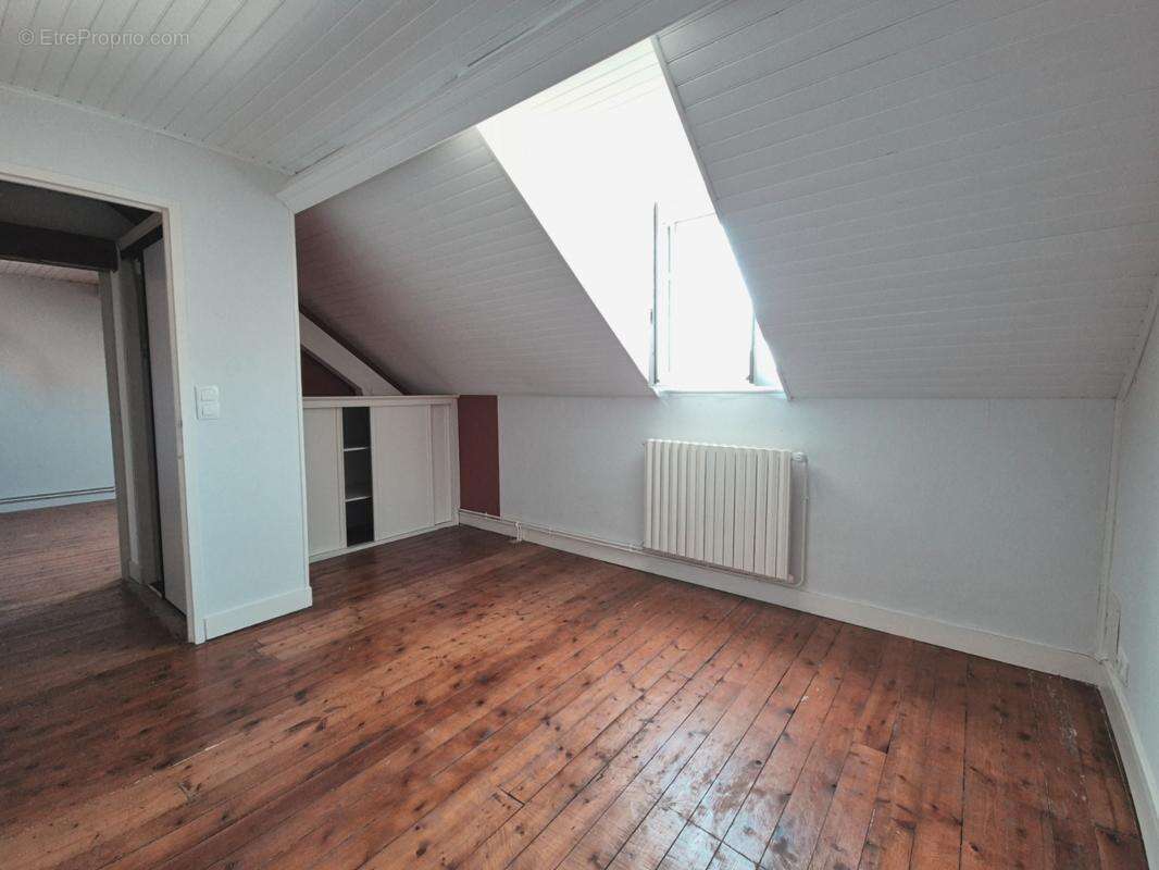 Maison à MONTRESOR