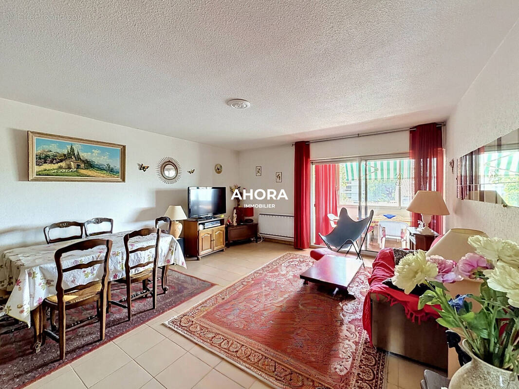 Appartement à MARSEILLE-9E