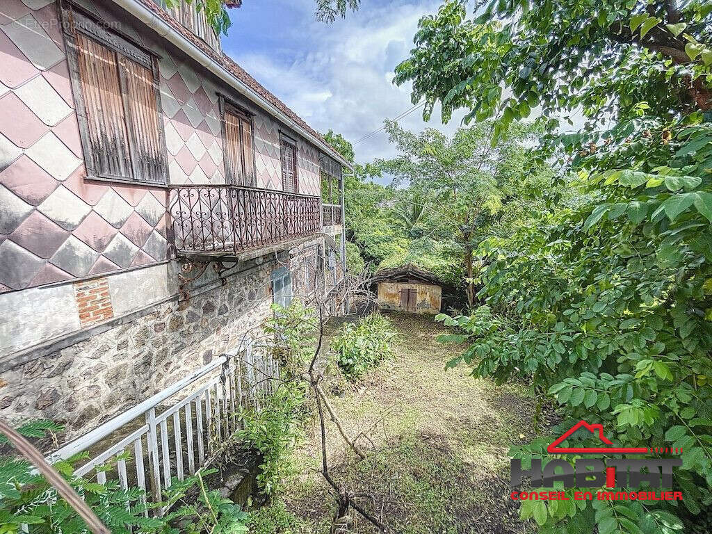 Maison 170 m² à Fort-De-France  - photo 4