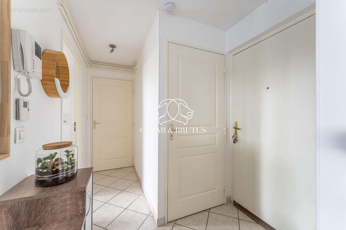 Appartement 46 m² à Chassieu  - photo 7